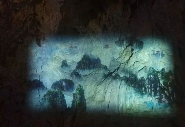 ɽ�wͶӰ��Ό�ɽ�w׃�ɾ��^(q��)�۽��c(di��n)?