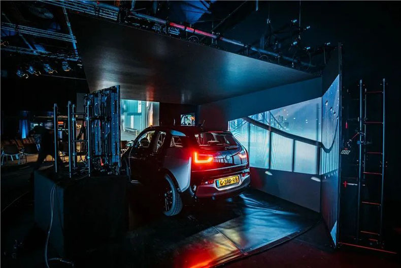 <a href=http://www.szzs360.com/led/ target=_blank>LED屏</a>幕+虛擬制作|雷迪奧展示LED花式應用